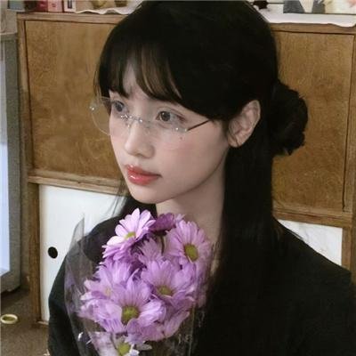 衣橱里的她1